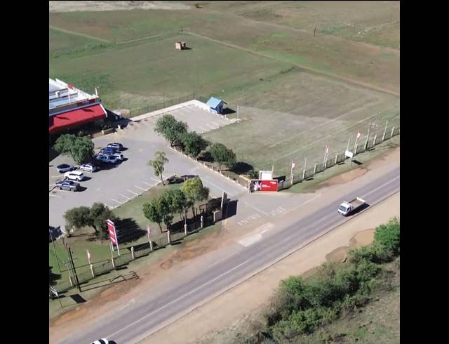 1,000M² RETAIL FOR SALE IN KAMEELDRIFT WEST